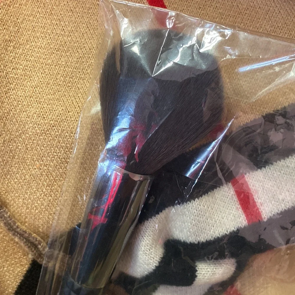 Laruce LR360 tapered face brush
